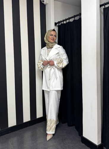 Jamila Sarah Cenan Takım EKRU
