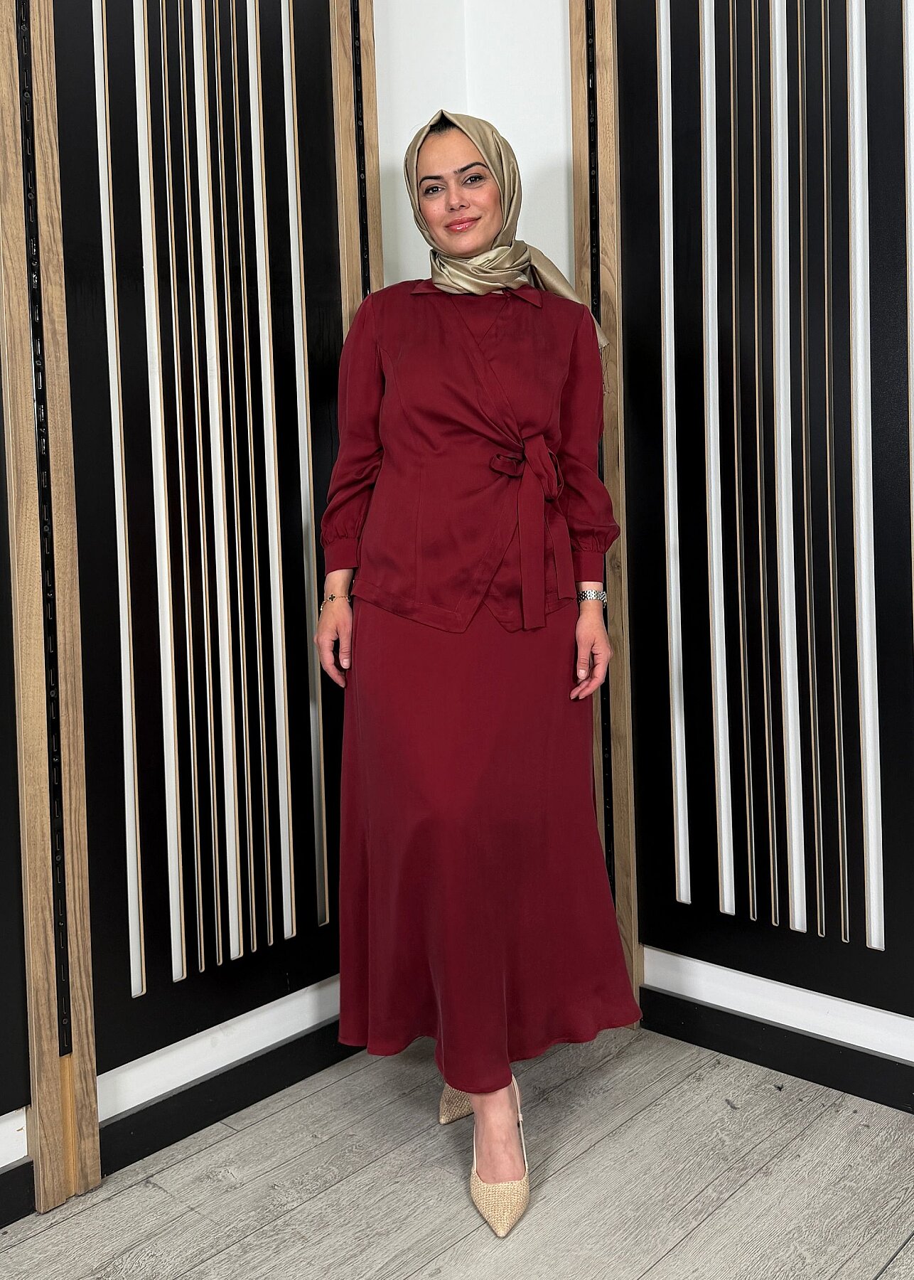 Miss Dalida Bağlama Detaylı Cupro Gömlek Cherry - 2