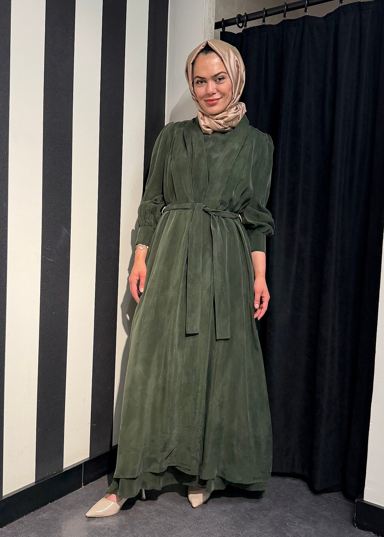 Miss Dalida Kemer Tokalı Uzun Cupro Ceket KHAKİ - 3