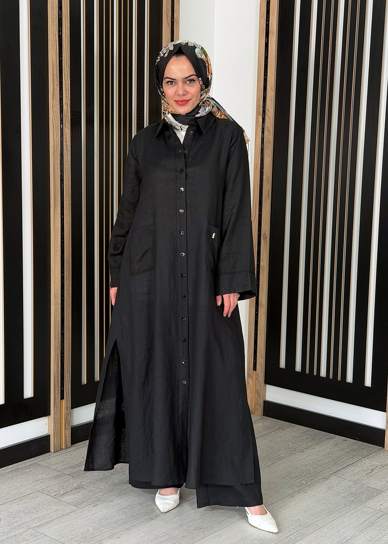 Miss Dalida Nakış Detaylı Düğmeli Uzun Kap BLACK - 1