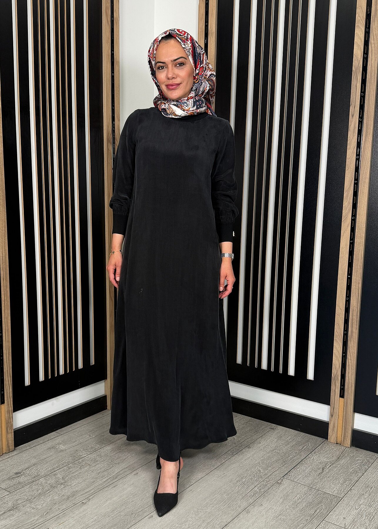 Miss Dalida Yuvarlak Yaka Cupro Uzun Elbise BLACK - 3