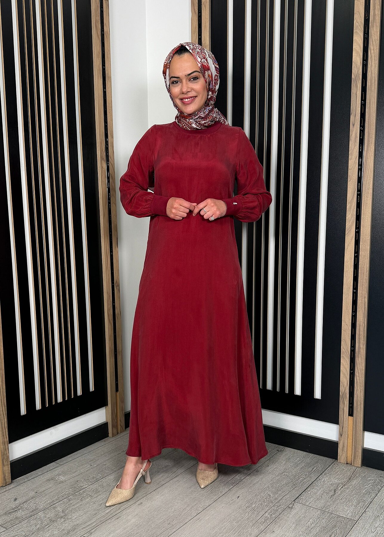Miss Dalida Yuvarlak Yaka Cupro Uzun Elbise Cherry - 3