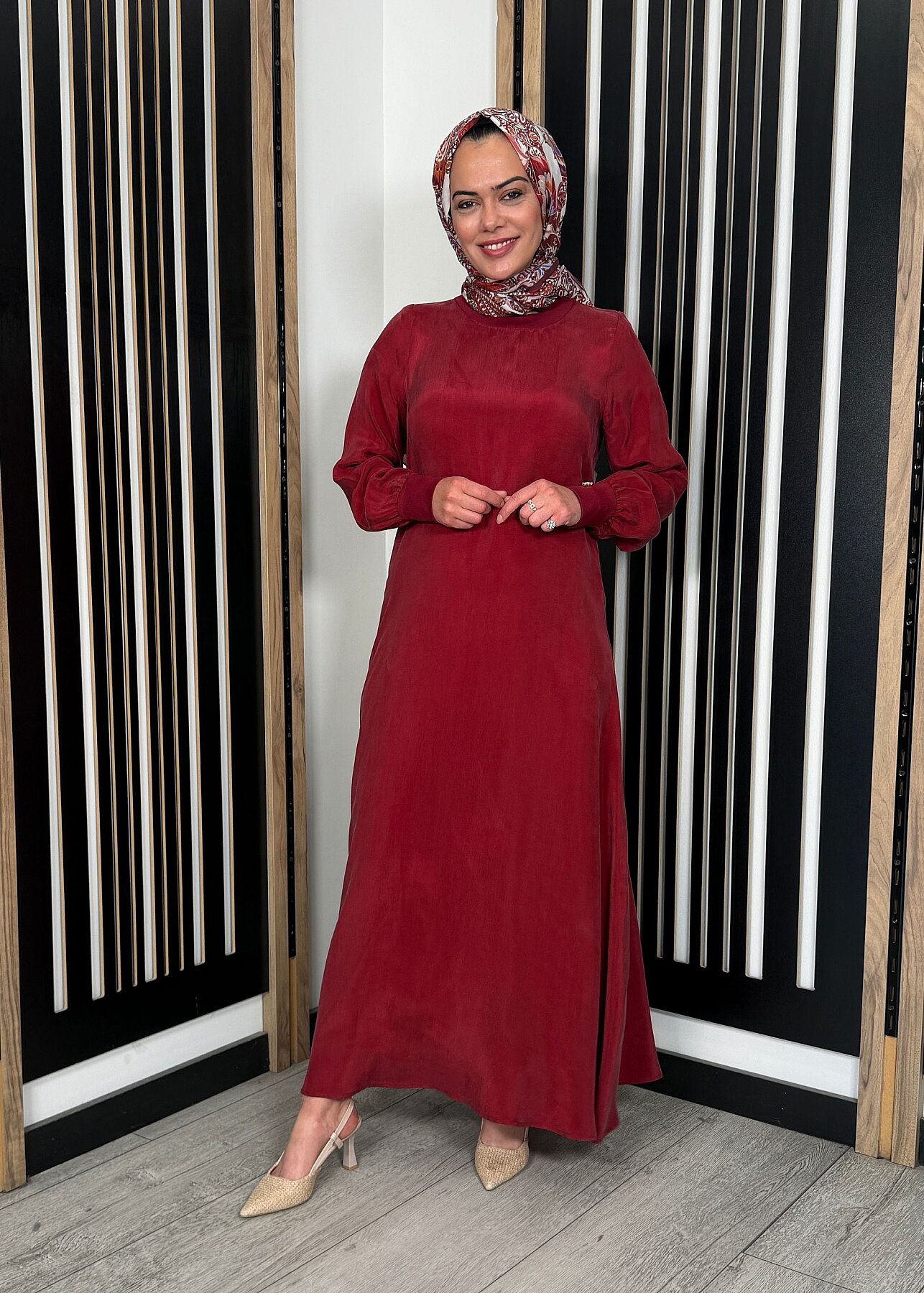 Miss Dalida Yuvarlak Yaka Cupro Uzun Elbise Cherry - 6