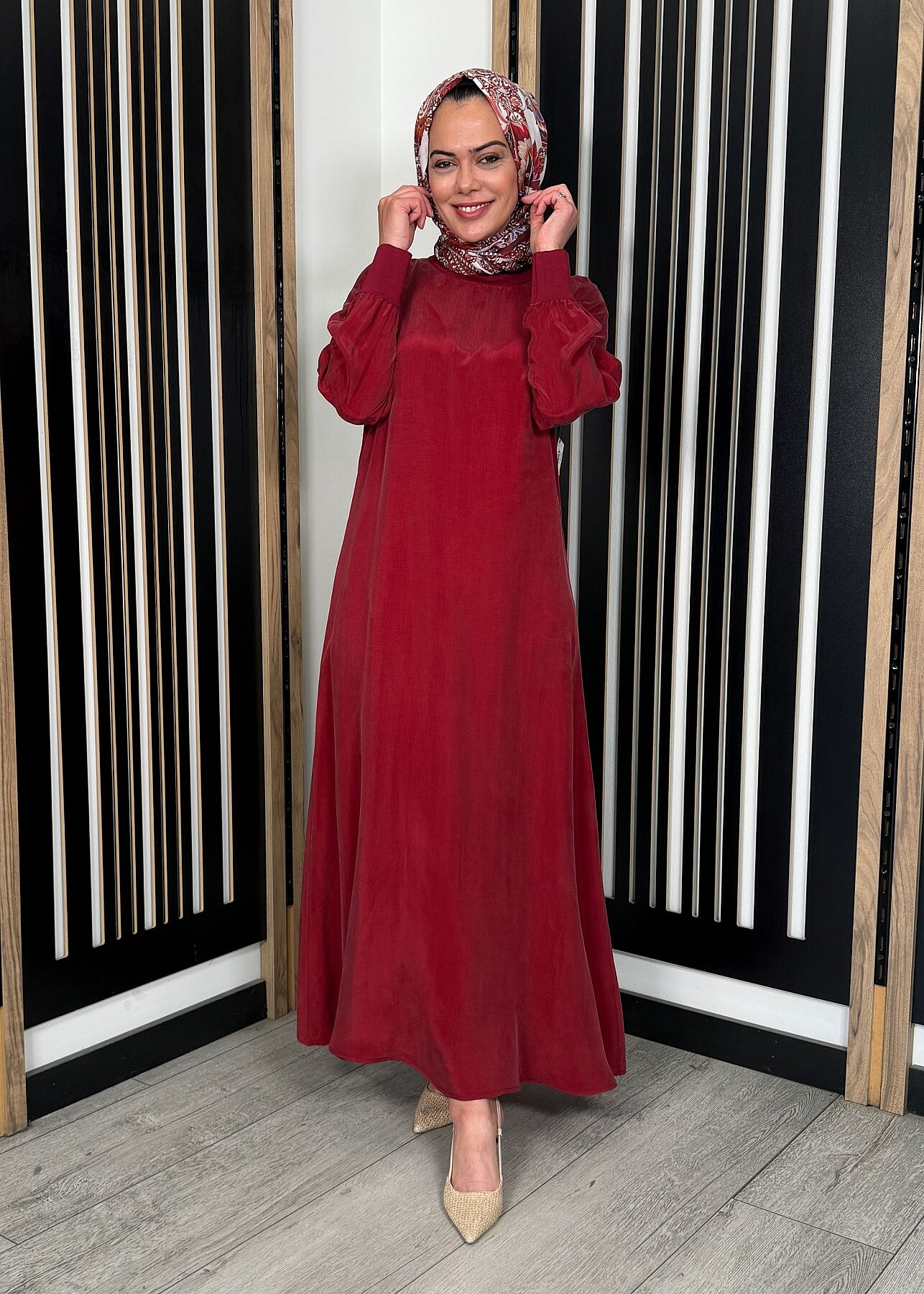 Miss Dalida Yuvarlak Yaka Cupro Uzun Elbise Cherry - 7