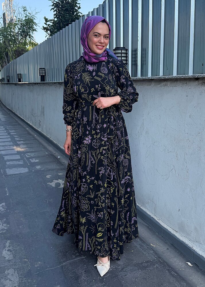 MissWhence Bileği Lastikli Kuşaklı Elbise Desenli Siyah