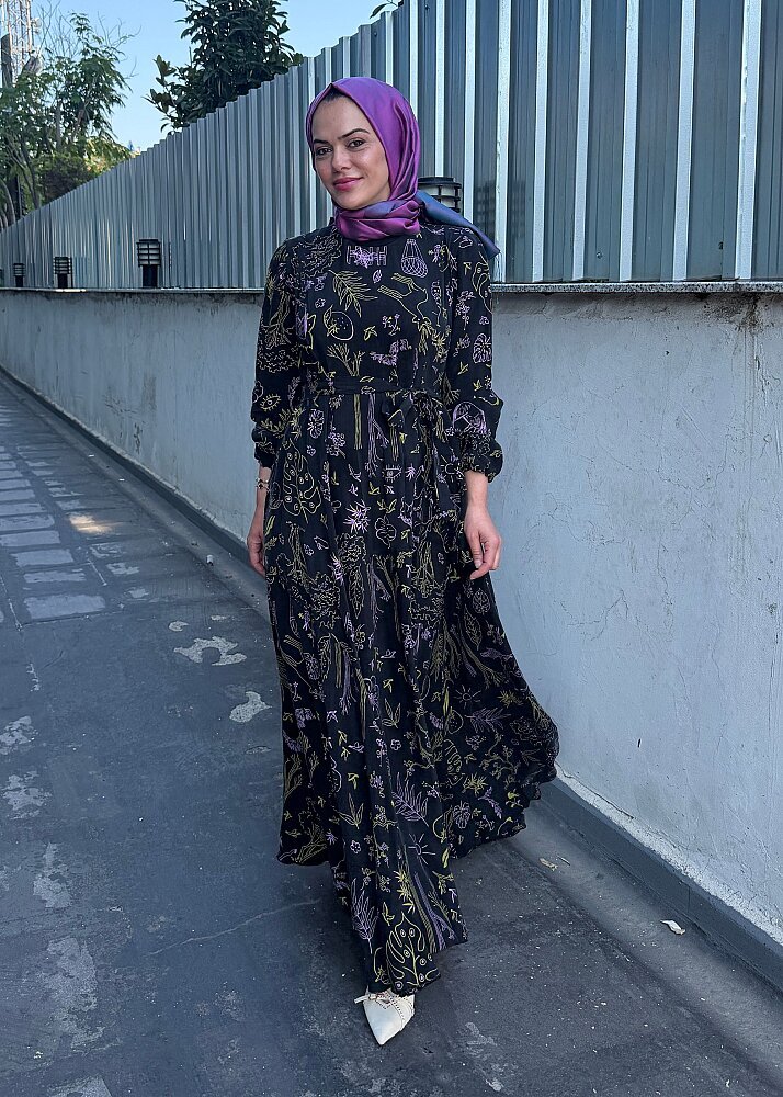 MissWhence Bileği Lastikli Kuşaklı Elbise Desenli Siyah - 5