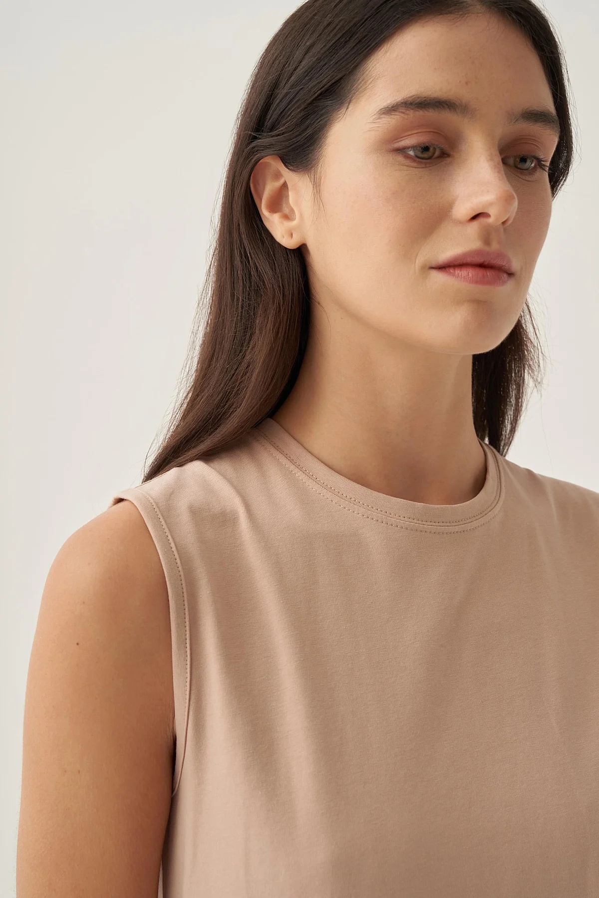 Nazlınur Collection Bisiklet Yaka Kolsuz Pamuklu Likralı T-Shirt BEJ - 3