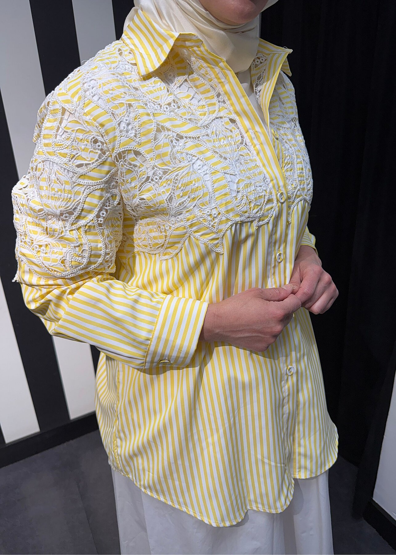 Nazlınur Collection Brode Detaylı Çizgili Gömlek SARI - 5