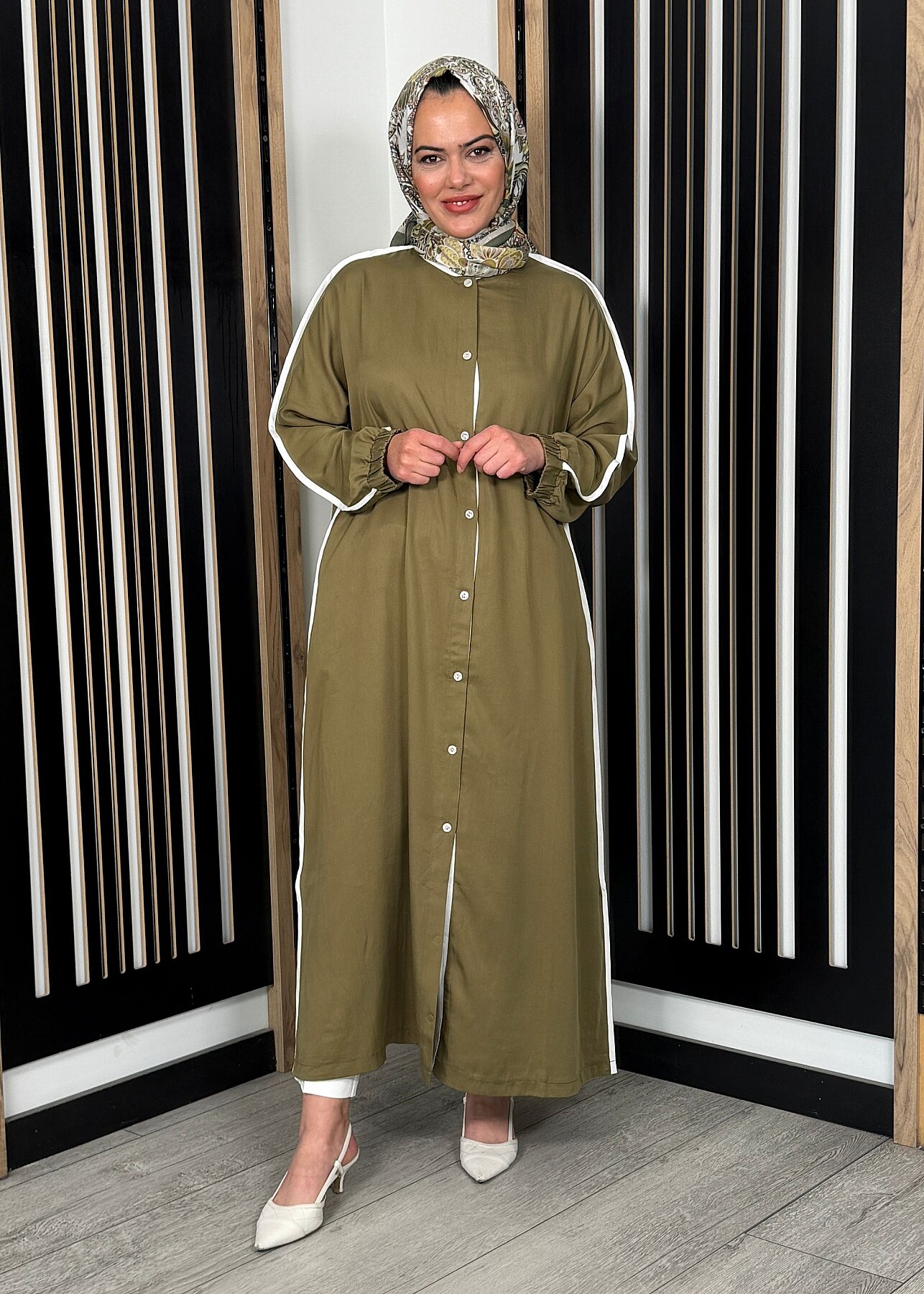Nazlınur Collection Çizgi Detaylı Yanları Yırtmaçlı Kap HAKİ - 2