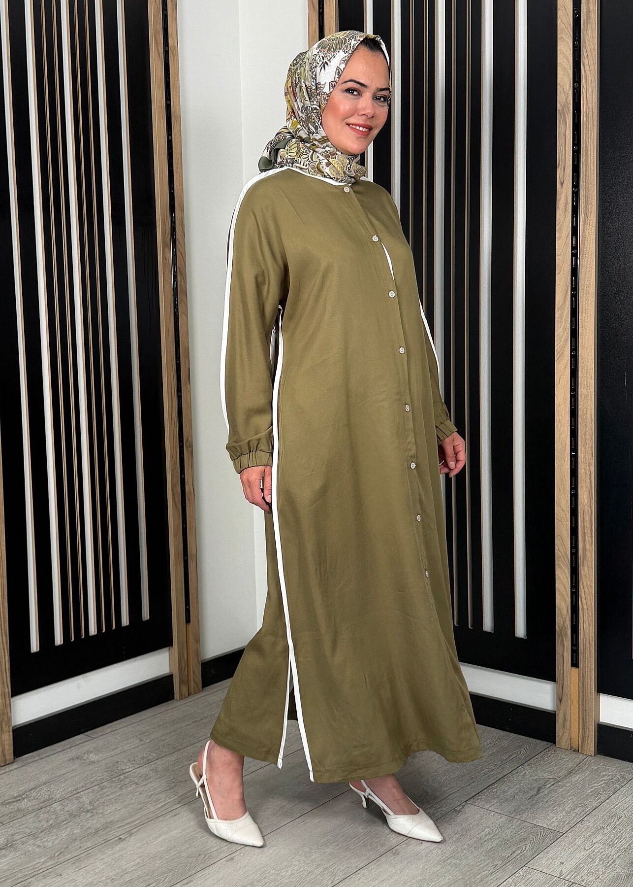 Nazlınur Collection Çizgi Detaylı Yanları Yırtmaçlı Kap HAKİ - 5