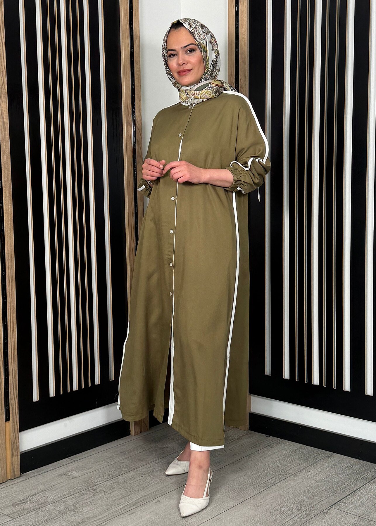 Nazlınur Collection Çizgi Detaylı Yanları Yırtmaçlı Kap HAKİ - 7