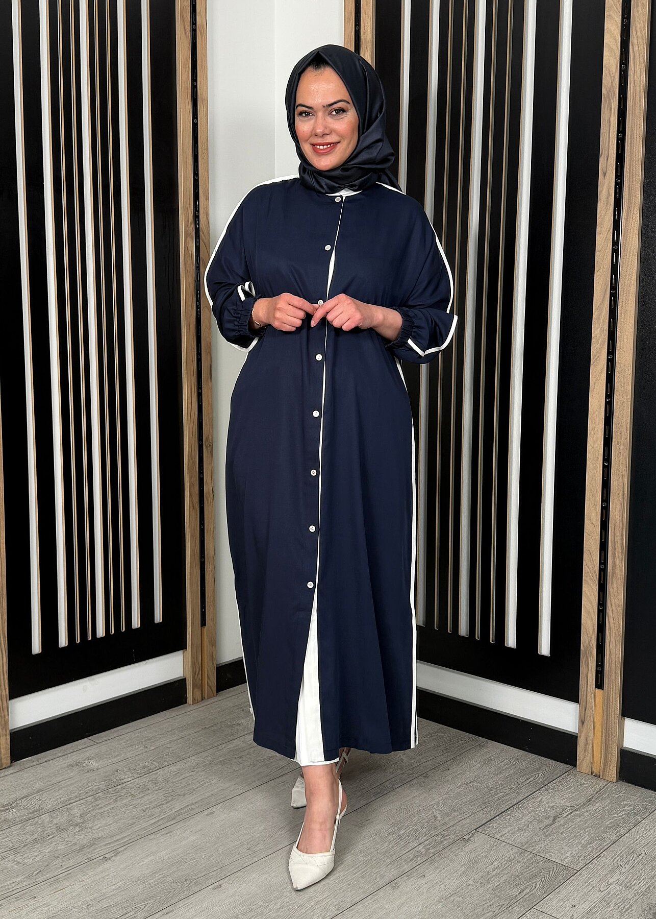 Nazlınur Collection Çizgi Detaylı Yanları Yırtmaçlı Kap LACİVERT - 6