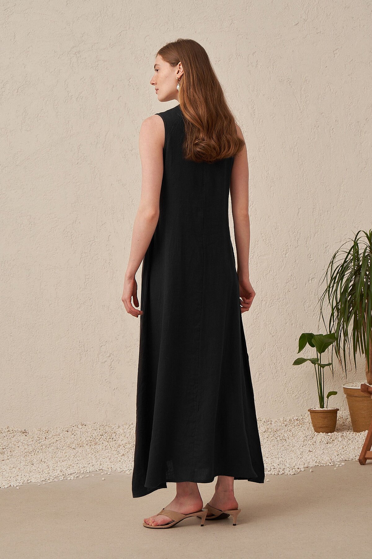 Nazlınur Collection Kolsuz A Kalıp Keten Elbise SİYAH - 3
