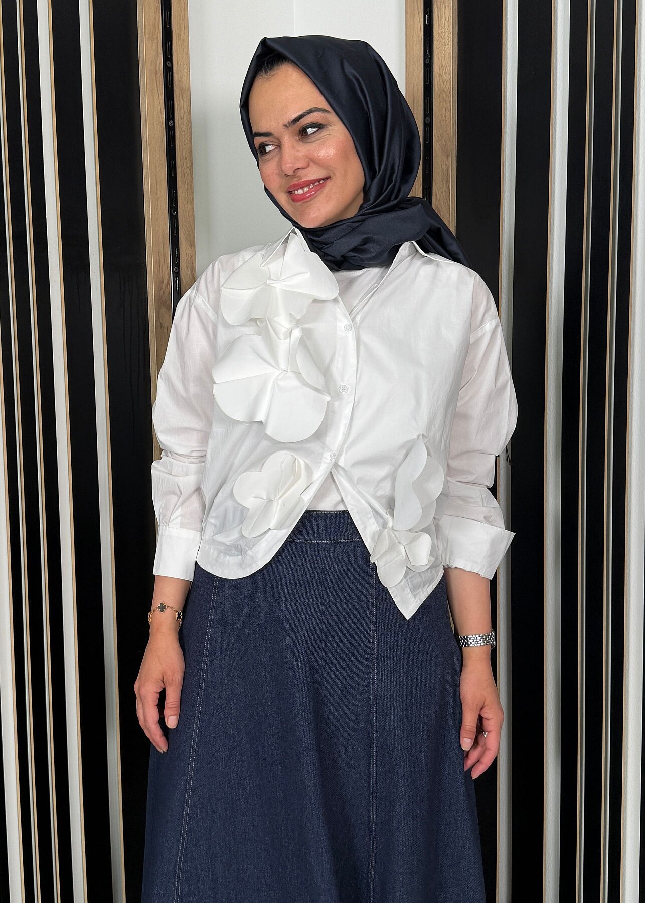 Nazlınur Collection Önü Çiçekli Gömlek BEYAZ - 2