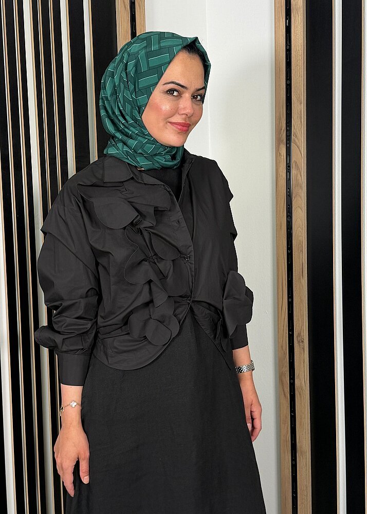 Nazlınur Collection Önü Çiçekli Gömlek SİYAH - 3