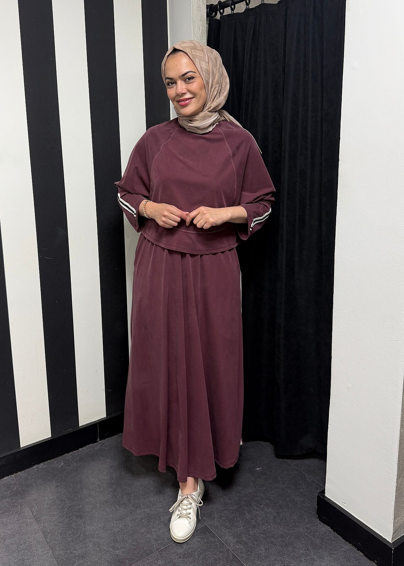 Nazlınur Collection Önü Dikiş Detaylı Şeritli Takım BORDO - 1