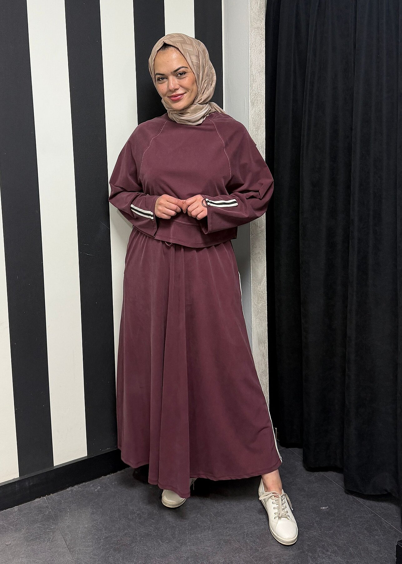 Nazlınur Collection Önü Dikiş Detaylı Şeritli Takım BORDO - 7