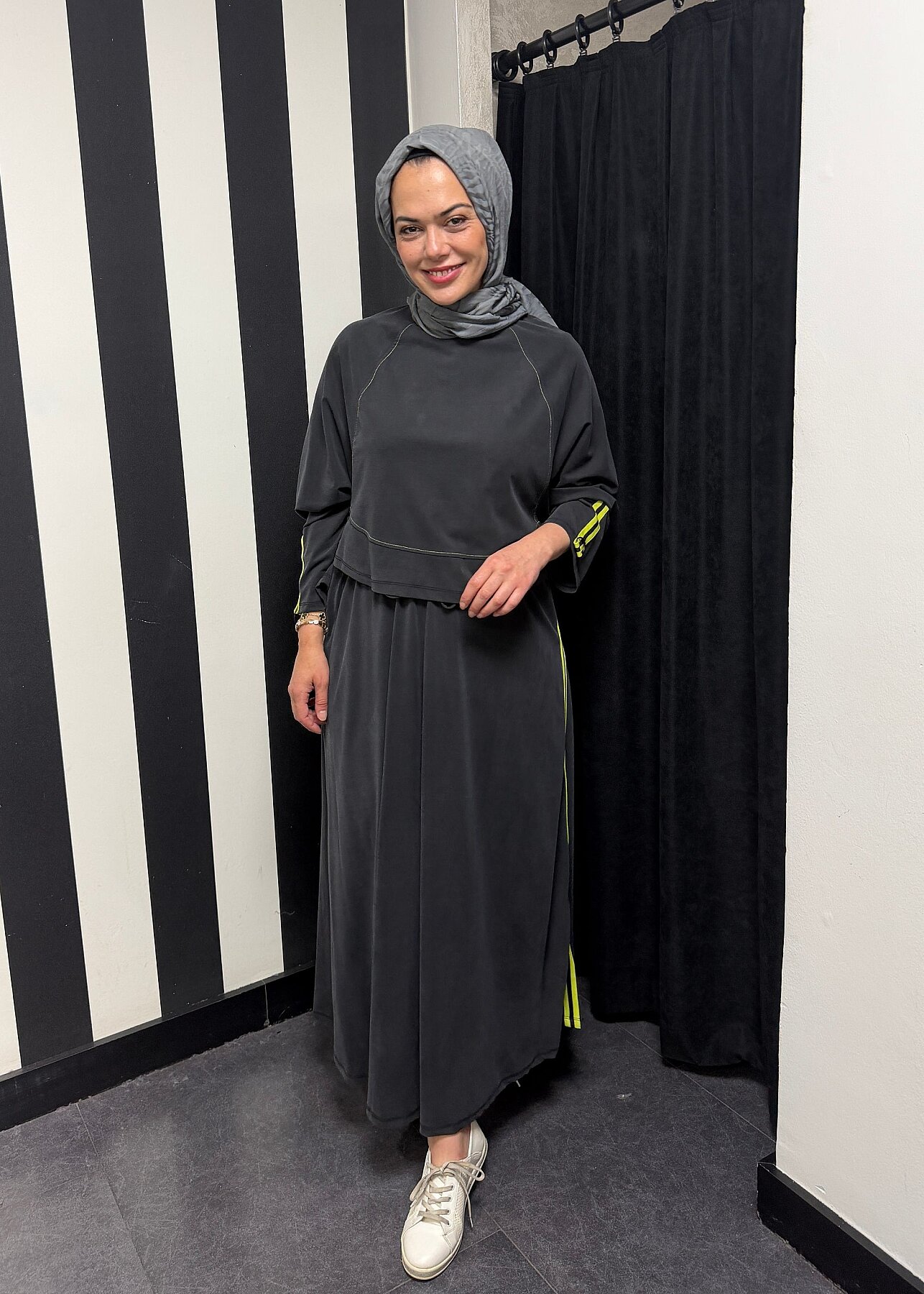 Nazlınur Collection Önü Dikiş Detaylı Şeritli Takım SİYAH - 1