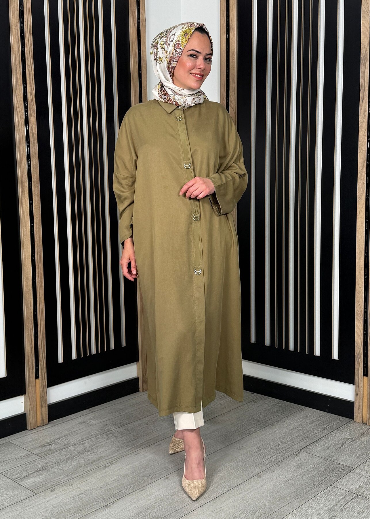 Nazlınur Collection Önü Gizli Düğmeli Yanları Yırtmaçlı Kap HAKİ - 3