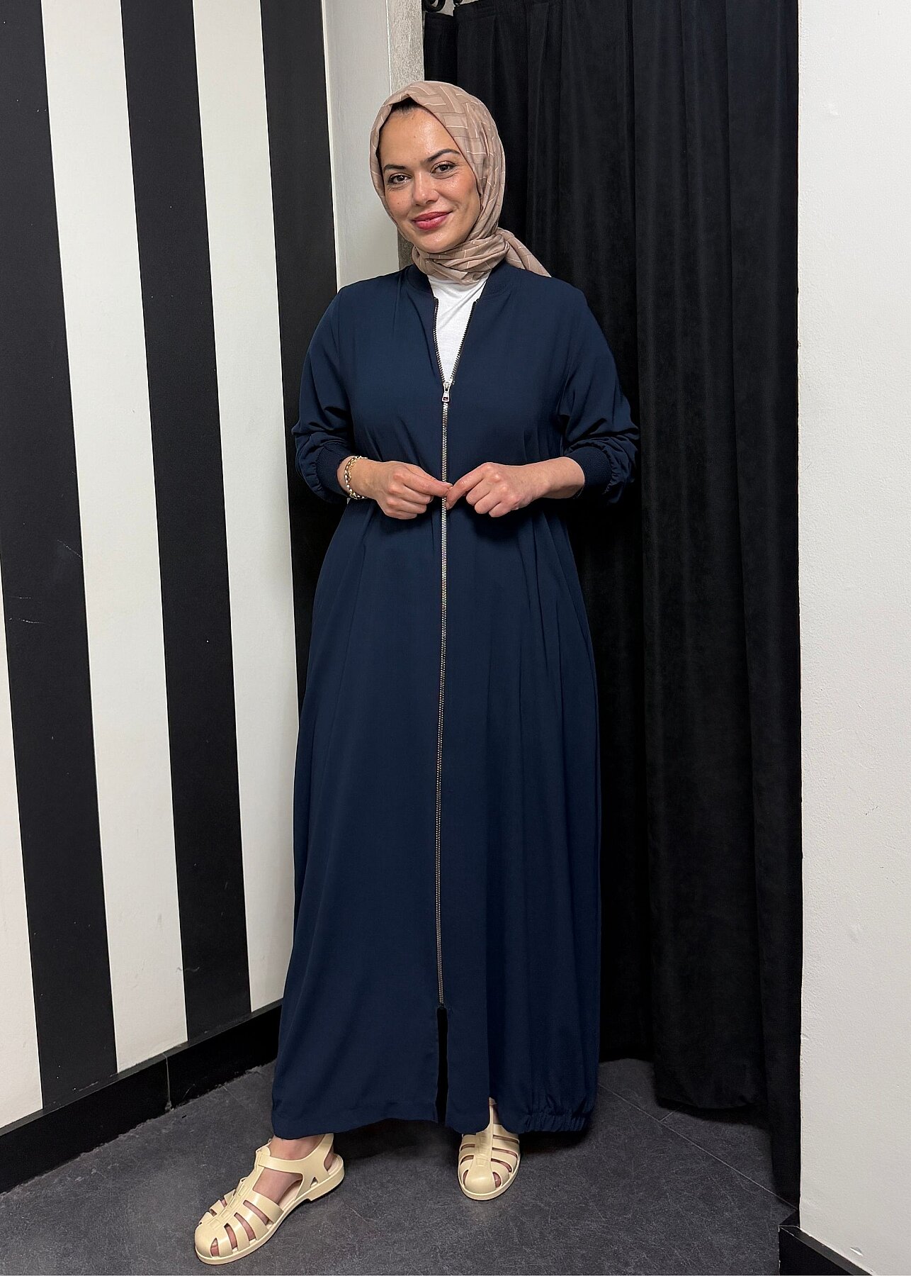 Nazlınur Collection Ribanalı Ferace LACİVERT - 1