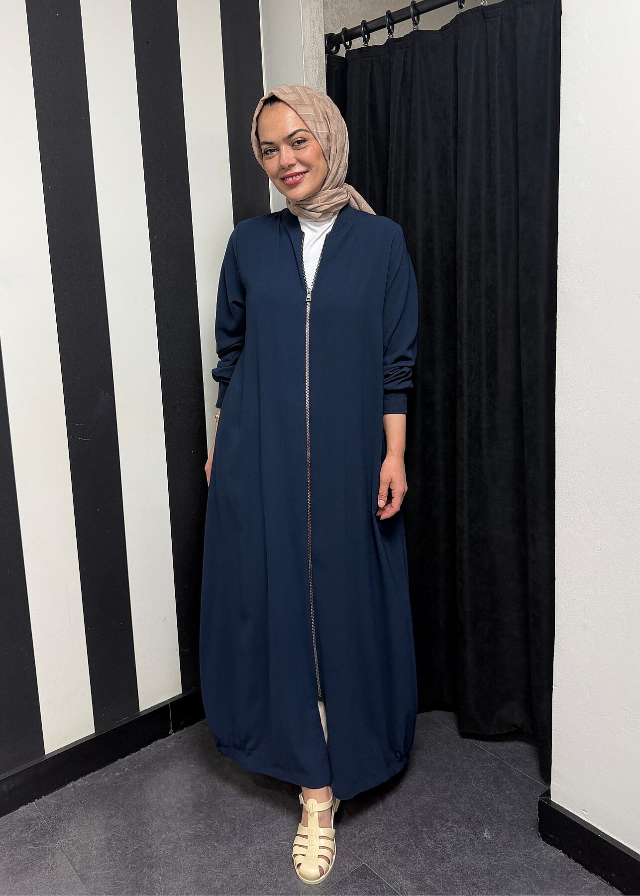 Nazlınur Collection Ribanalı Ferace LACİVERT - 4