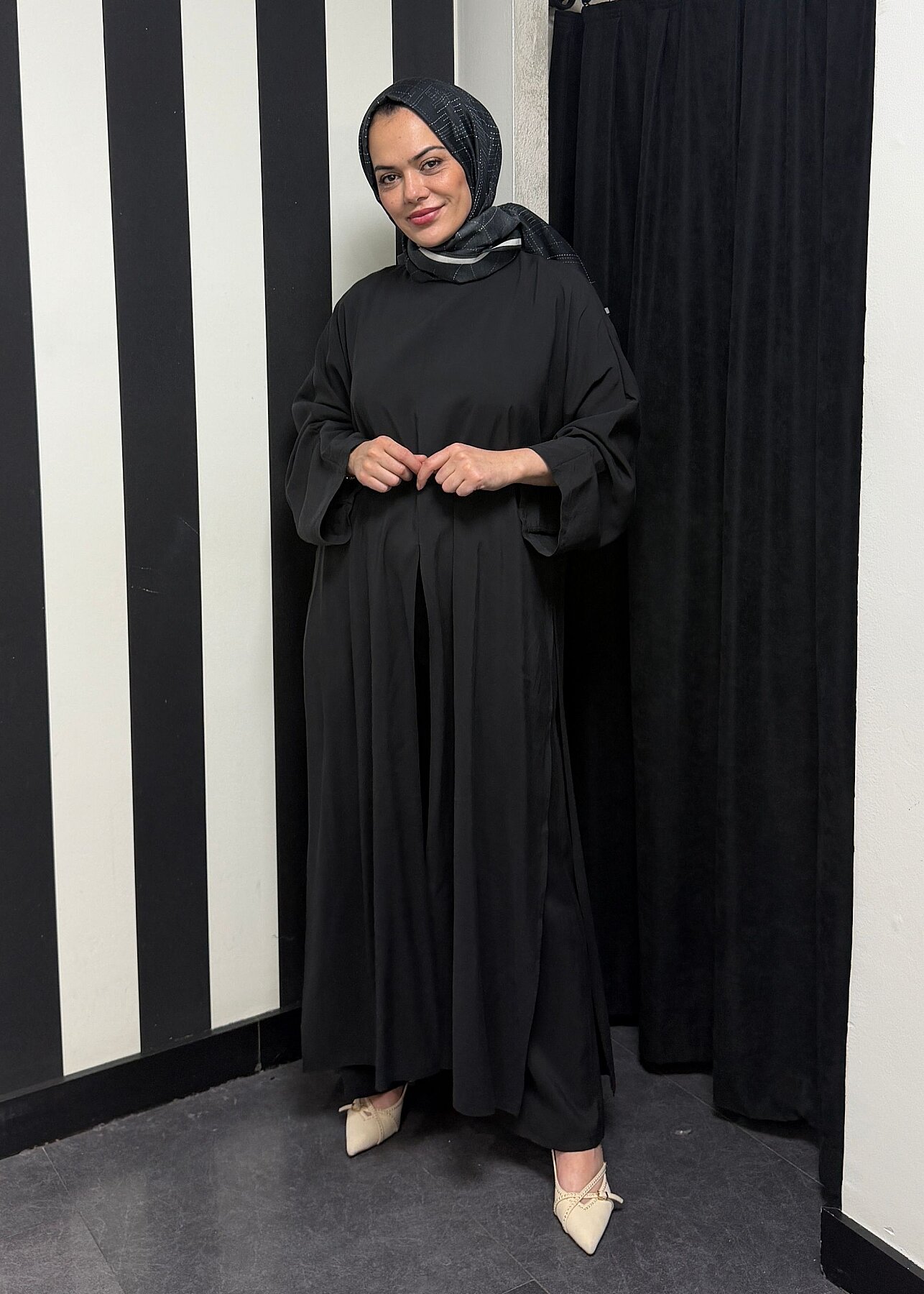 Nazlınur Collection Yanları Yırtmaçlı Fular Detaylı Pantolon Takım SİYAH - 1