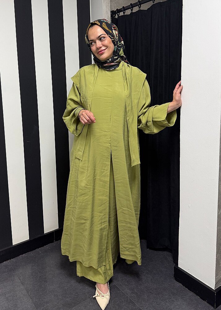 Nazlınur Collection Yanları Yırtmaçlı Fular Detaylı Pantolon Takım YAĞ YEŞİLİ - 4