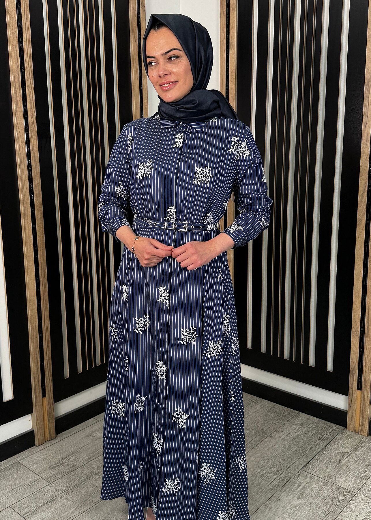 Qupra Çizgili Nakışlı Elbise LACİVERT - 3